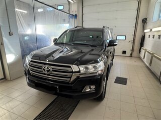 2020 Toyota Land Cruiser 200 Series Рестайлинг 2, чёрный, 10000000 рублей, вид 5