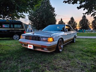 1988 Nissan Laurel V (C32), белый, 1500000 рублей, вид 2