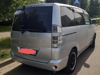 2003 Toyota Voxy I (R60), серебристый, 950000 рублей, вид 4