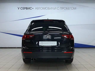 2018 Volkswagen Tiguan II, чёрный, 2119000 рублей, вид 4