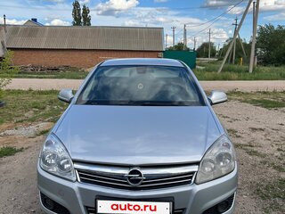 2011 Opel Astra H Рестайлинг, серебристый, 630000 рублей, вид 1
