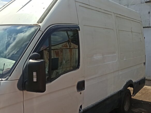2003 Iveco Daily, белый, 400000 рублей - вид 4