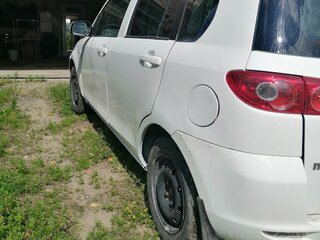 2004 Mazda Demio II (DY), белый, 270000 рублей, вид 3