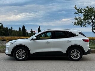 2020 Ford Kuga III, белый, 2050000 рублей, вид 4