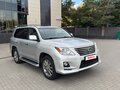 2010 Lexus LX 570 III, серебристый, 3999999 рублей - вид 5