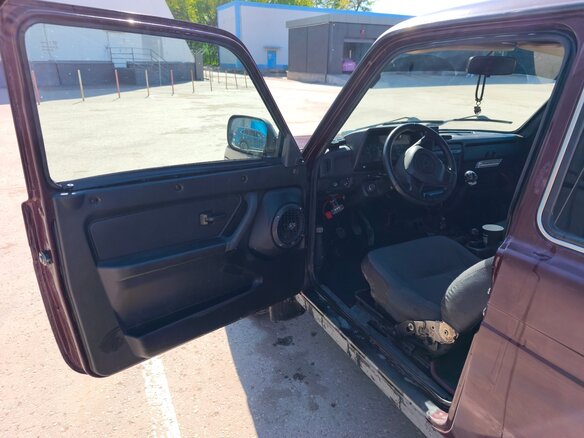 2014 Lada (ВАЗ) 2121 (4x4) I Рестайлинг, пурпурный, 420000 рублей - вид 10