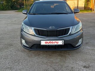 2013 Kia Rio 5-speed III, серый, 740000 рублей, вид 3