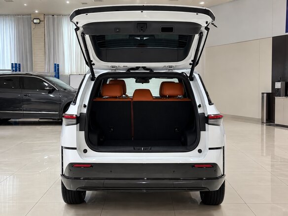 2026 Toyota bZ3X 58.3 kWh, белый, 2750002 рублей - вид 7