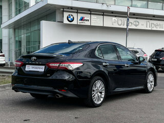 2018 Toyota Camry VIII (XV70), чёрный, 2599000 рублей, вид 5