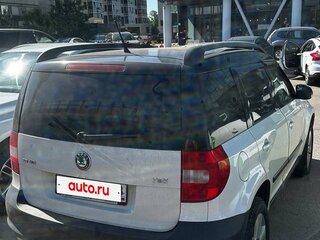 2012 Skoda Yeti I, белый, 860000 рублей, вид 3