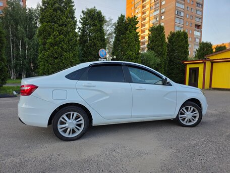 2019 Lada (ВАЗ) Vesta I, белый, 890000 рублей, вид 1