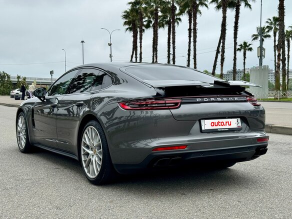 2016 Porsche Panamera Turbo II, серый, 7190000 рублей - вид 3