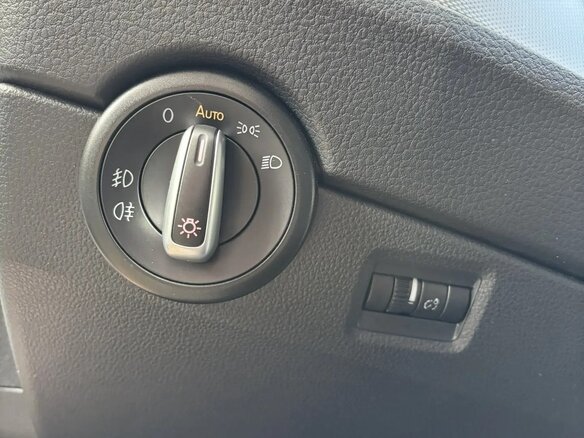 2015 Volkswagen Multivan T6, белый, 4200000 рублей - вид 13