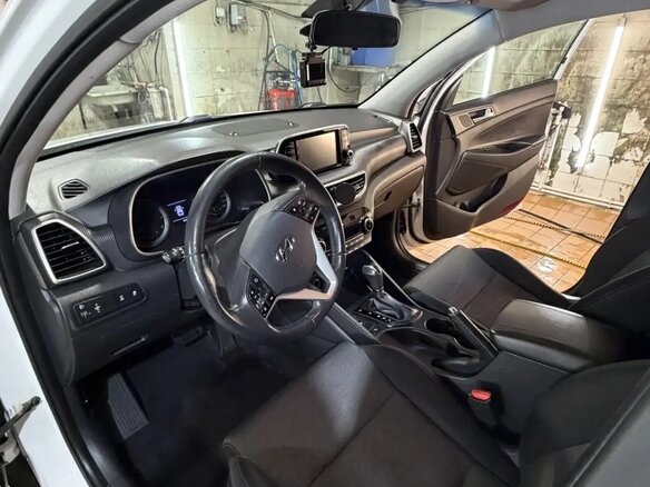 2019 Hyundai Tucson III Рестайлинг, белый, 1999999 рублей - вид 5