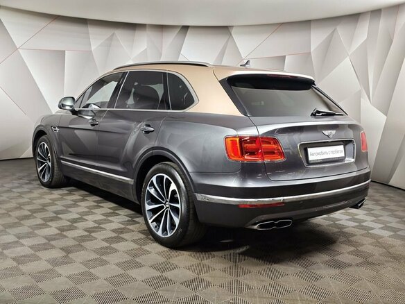 2018 Bentley Bentayga I, серый, 8119000 рублей - вид 3