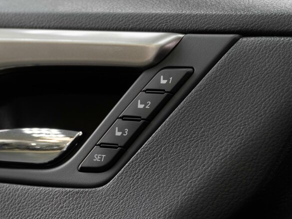 2016 Lexus RX 350 IV, белый, 4499000 рублей - вид 28
