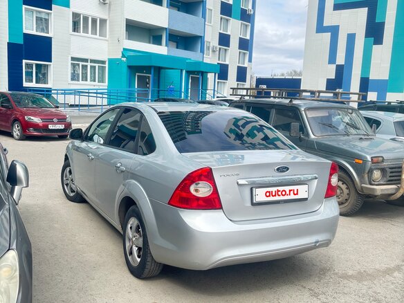 2008 Ford Focus II Рестайлинг, серебристый, 700000 рублей - вид 12