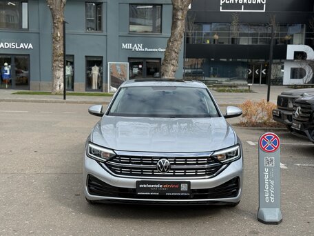 2022 Volkswagen Sagitar III Рестайлинг, серебристый, 1990000 рублей, вид 2
