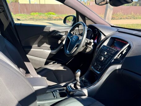 2011 Opel Astra J, чёрный, 720000 рублей, вид 4