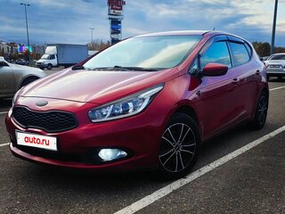 2013 Kia Ceed II, красный, 900000 рублей, вид 3
