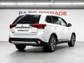 2015 Mitsubishi Outlander III Рестайлинг, белый - вид 4