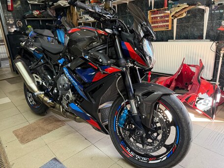 2023 BMW M 1000 R, чёрный, 2395000 рублей, вид 1