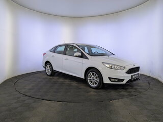 2017 Ford Focus III Рестайлинг, белый, 1550000 рублей, вид 3