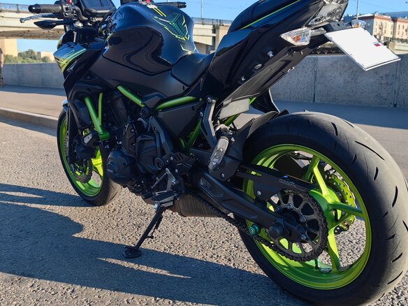 2021 Kawasaki Z 650, зелёный, 700000 рублей - вид 6