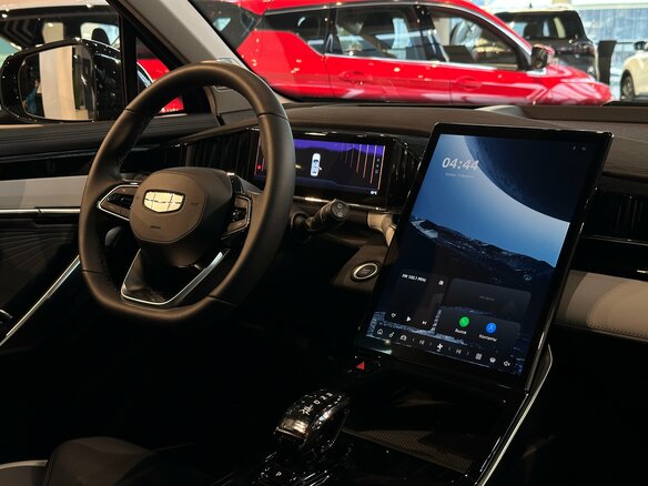 2026 Geely Atlas II, чёрный - вид 12