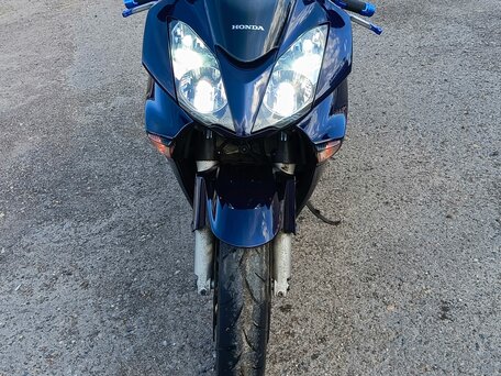 2007 Honda VFR 800, синий, 650000 рублей, вид 4