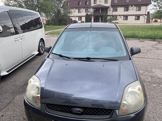 2007 Ford Fiesta Mk5, серый, 336000 рублей, вид 1