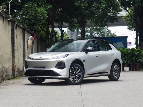 2026 Changan Qiyuan Q05 51.9 kWh II, серебристый, 2200008 рублей, вид 2