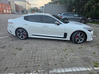2020 Kia Stinger I, белый, 3050000 рублей, вид 4