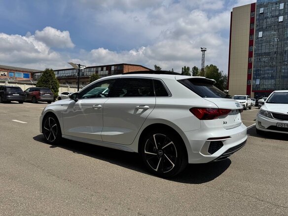 2023 Audi A3 Sportback 35 TFSI IV (8Y), белый, 2050000 рублей - вид 5