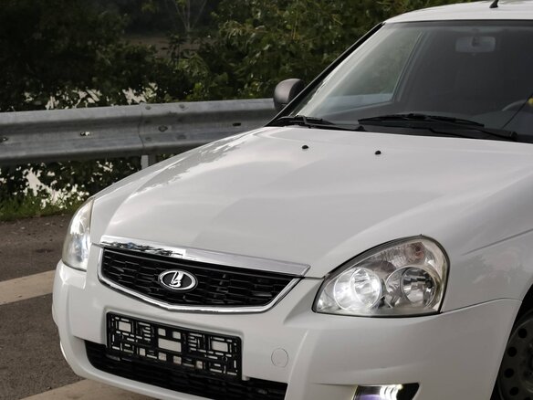 2018 Lada (ВАЗ) Priora I Рестайлинг, белый, 720000 рублей - вид 1