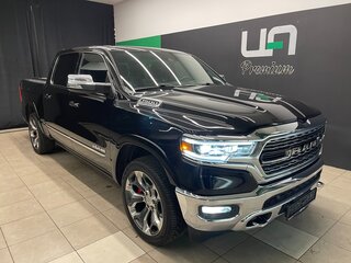 2019 Ram 1500 Crew Cab V, чёрный, 6100000 рублей, вид 1
