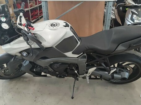 2013 BMW K 1300 R, белый, 720000 рублей, вид 5