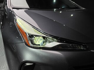 2022 Toyota Prius IV Рестайлинг (XW50), серебристый, 1759000 рублей, вид 5