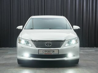 2014 Toyota Camry VII (XV50), белый, 1699000 рублей, вид 2