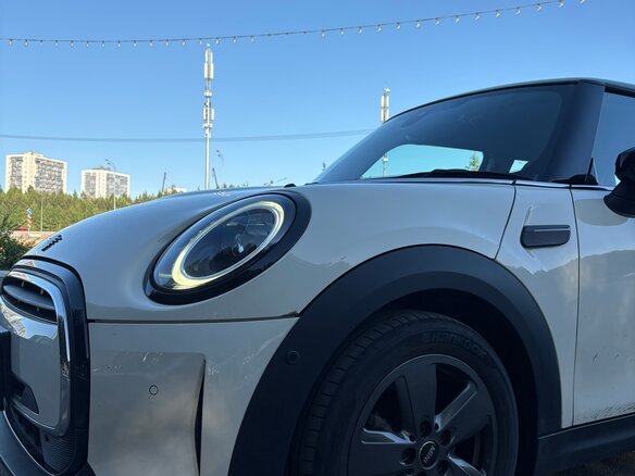 2022 Mini Hatch Cooper D III (F55/F56) Рестайлинг 2, белый, 2220000 рублей - вид 23