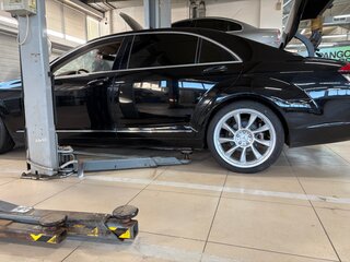 2008 Mercedes-Benz S-Класс 350 V (W221), чёрный, 800000 рублей, вид 2