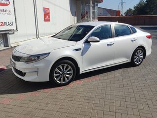 2017 Kia Optima IV, белый, 1800000 рублей, вид 3