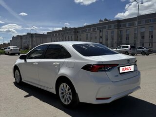 2022 Toyota Corolla XII (E210), белый, 2000000 рублей, вид 5