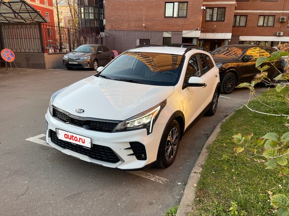 2020 Kia Rio X IV Рестайлинг, белый, 1940000 рублей - вид 21