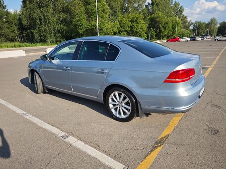 2011 Volkswagen Passat B7, серый, 1400000 рублей, вид 5