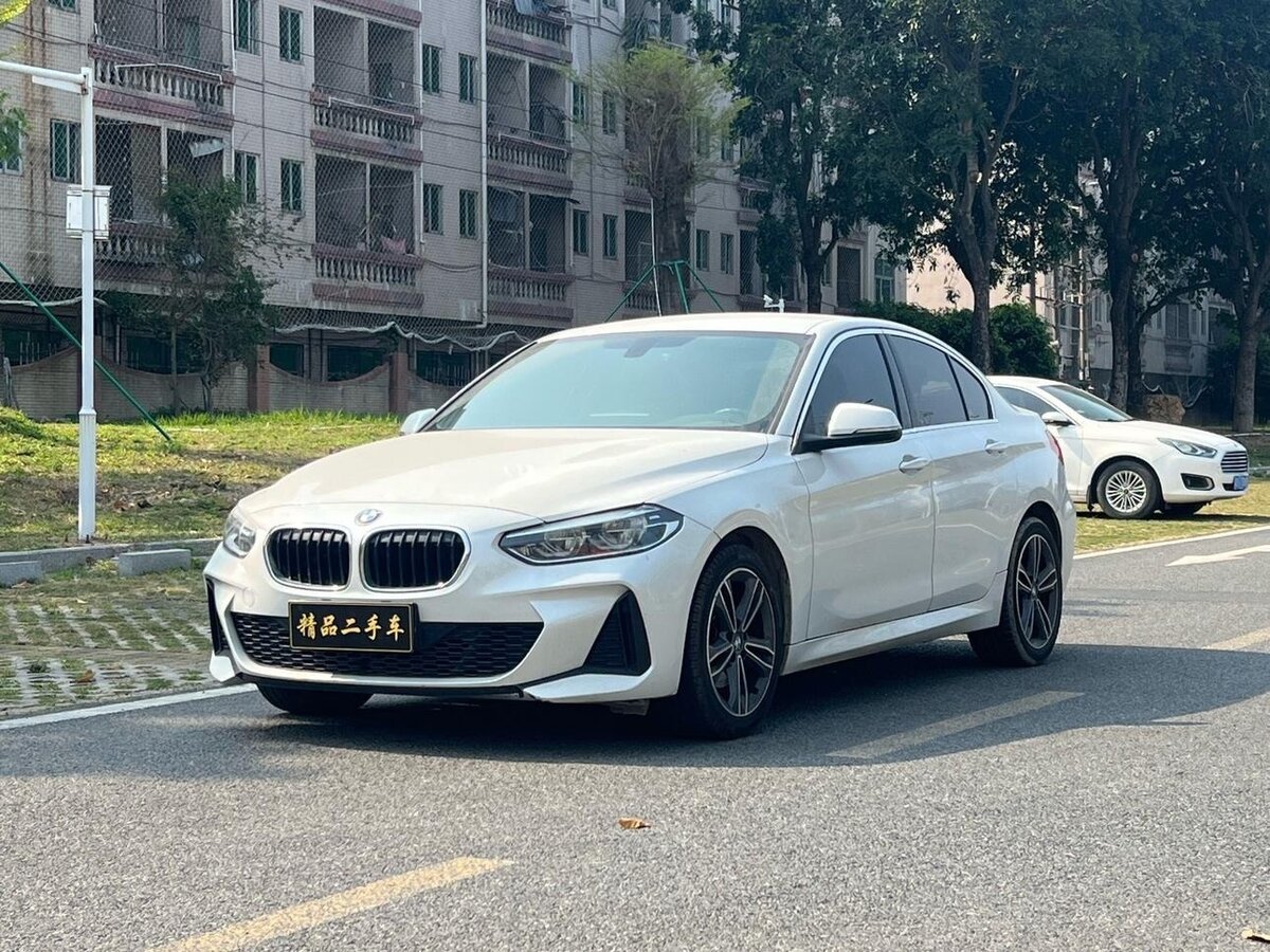 Открыть фотографии: BMW 1 серии III (F52) Рестайлинг