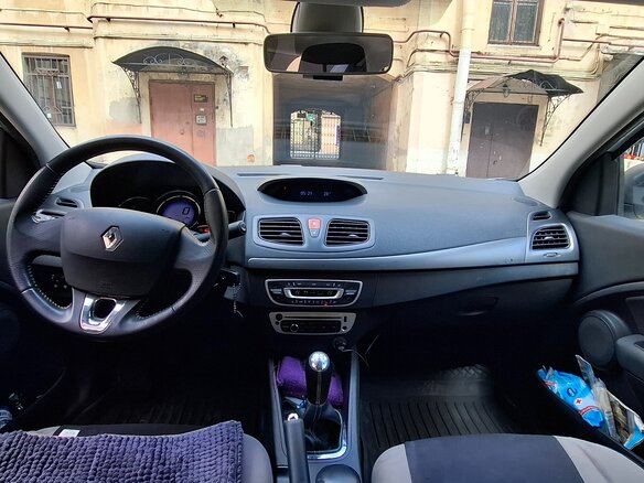 2014 Renault Fluence I Рестайлинг, белый, 600000 рублей - вид 6