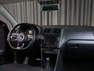 2019 Volkswagen Polo V Рестайлинг, чёрный, 1199000 рублей, вид 5