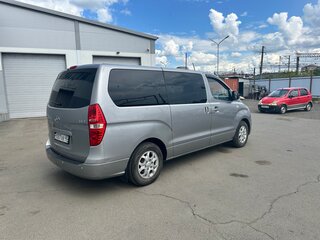 2012 Hyundai H-1 6-speed II, серебристый, 1700000 рублей, вид 4