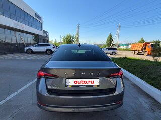2021 Skoda Octavia IV (A8), серый, 2200000 рублей, вид 3